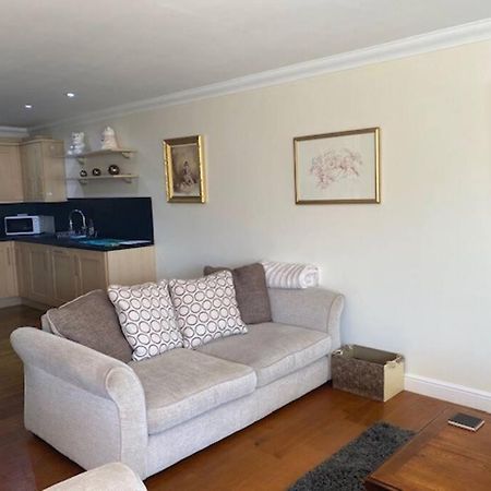 Spacious 2 Bedroom Apartment קלית'ורפס מראה חיצוני תמונה